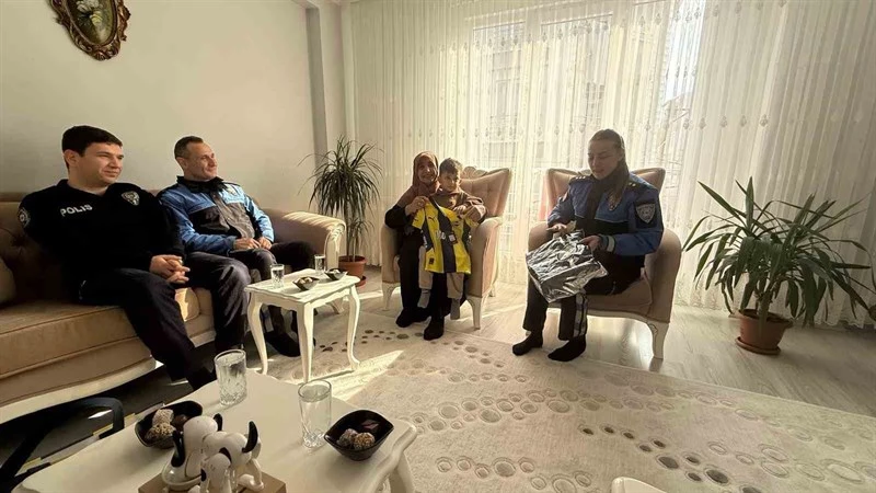 Tekirdağ Emniyetinden Yürekleri Isıtan Hareket