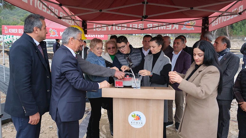 Tekirova Kapalı Pazar Yeri’nin temeli atıldı