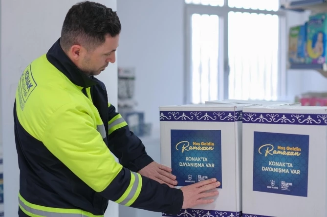 Konak’ta Dayanışma Kolileri Vatandaşlarla Buluşuyor