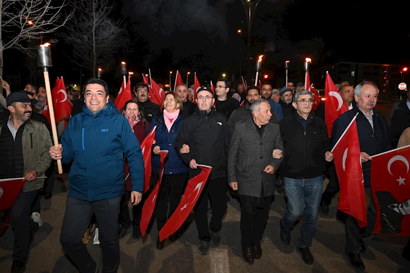 AZİZ ŞEHİTLERİMİZİ SAYGI VE MİNNETLE ANDIK