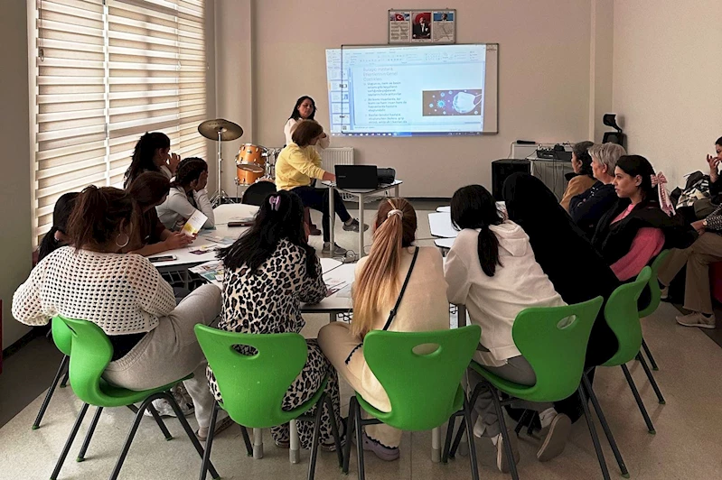 Kursiyerlere Bulaşıcı Hastalıklar ve Hijyen Eğitimi Verildi