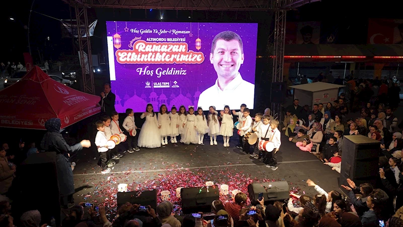 MİNİK ÖĞRENCİLERDEN BÜYÜLÜYEN PERFORMANS