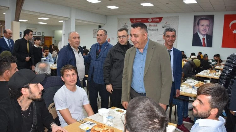 BAŞKANIMIZ, VAKIFLAR BÖLGE MÜDÜRLÜĞÜ TARAFINDAN DÜZENLENEN İFTAR PROGRAMINA KATILDI