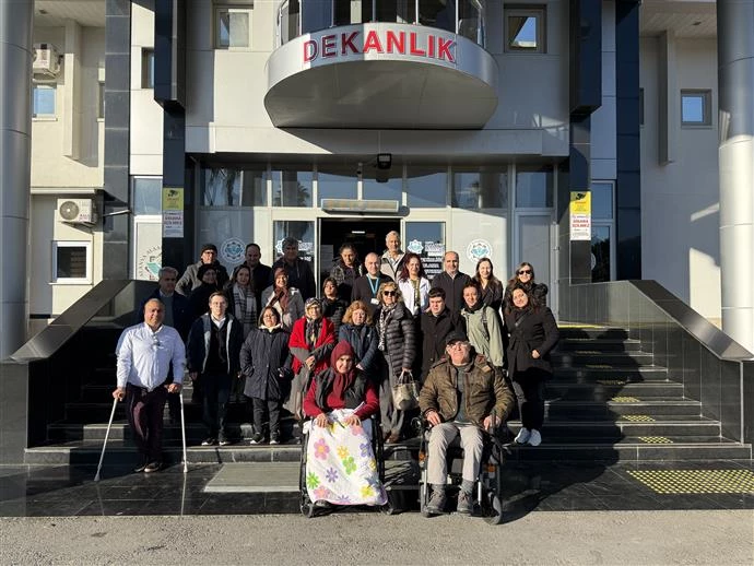 ÖZEL BİREYLERE AĞIZ VE DİŞ SAĞLIĞI TARAMASI YAPILDI