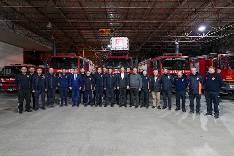 Başkan Zeyrek, İtfaiye Personeli ile Sahurda Buluştu