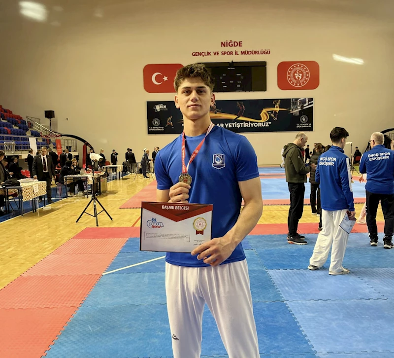 RECEP ALPEREN AKTAŞ TÜRKİYE ŞAMPİYONU