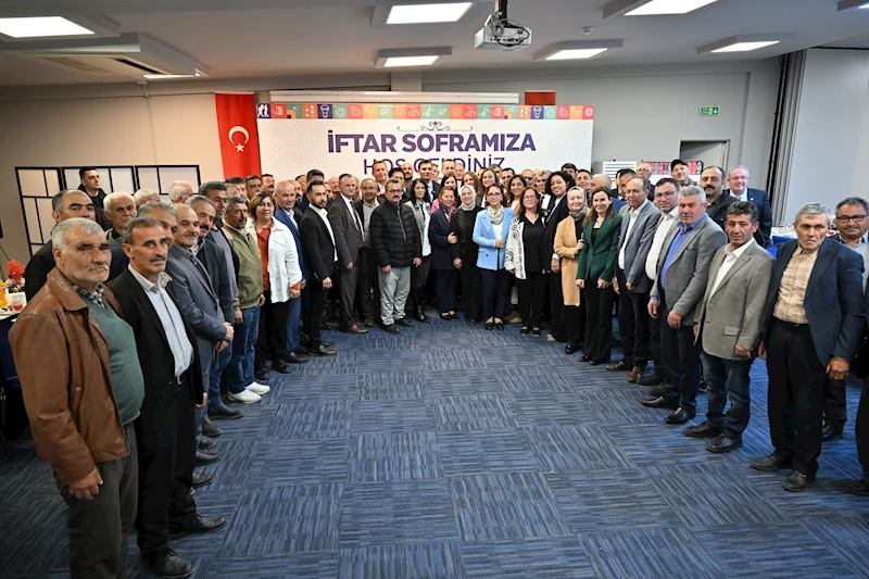 Başkan Zeyrek Muhtarlarla İftarda Buluştu