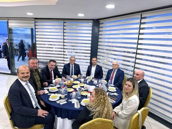 Ramazanın bereketini aynı sofrada paylaşıyoruz