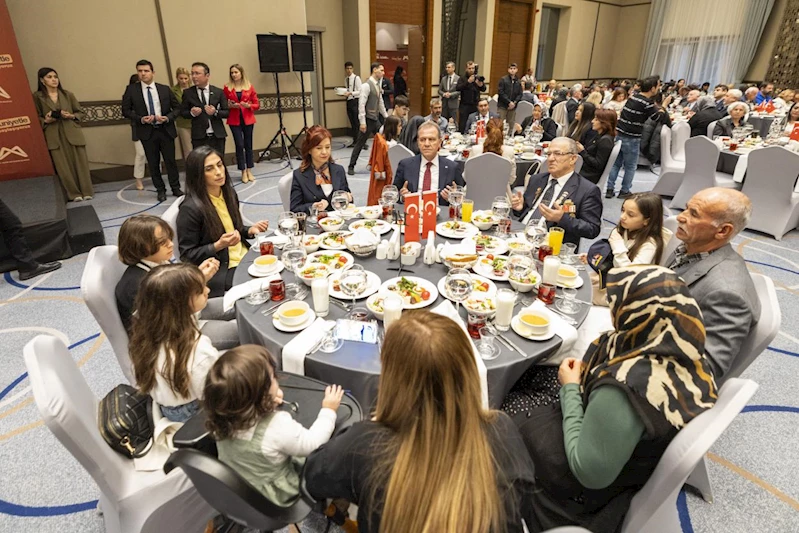Başkan Seçer ve Meral Seçer, İftarda Şehit Aileleri, Gaziler Ve Gazi Aileleri İle Bir Araya Geldi
