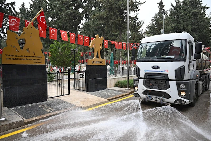 Mersin Büyükşehir, Mezarlık ve İbadethaneleri Pırıl Pırıl Yaptı