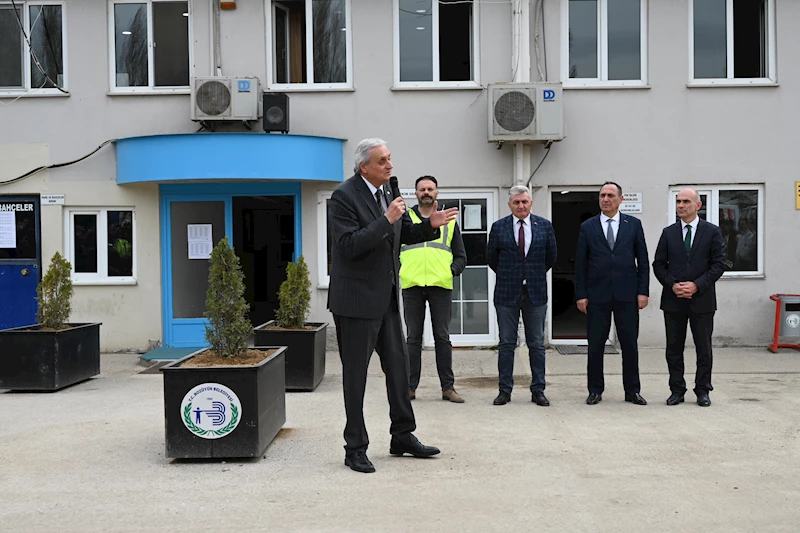 -BAŞKAN BAKKALCIOĞLU PERSONELİN RAMAZAN BAYRAMI