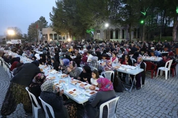 BÜYÜKŞEHİR RAMAZAN RUHUNU TÜM ŞEHRE YAYDI