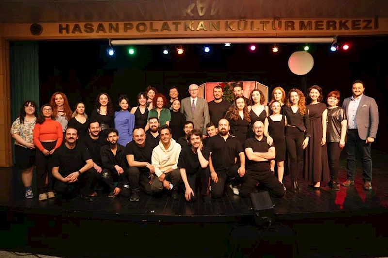 ODUNPAZARI BELEDİYE TİYATROSU’NUN GENÇ YETENEKLERİ İZLEYİCİDEN TAM NOT ALDI