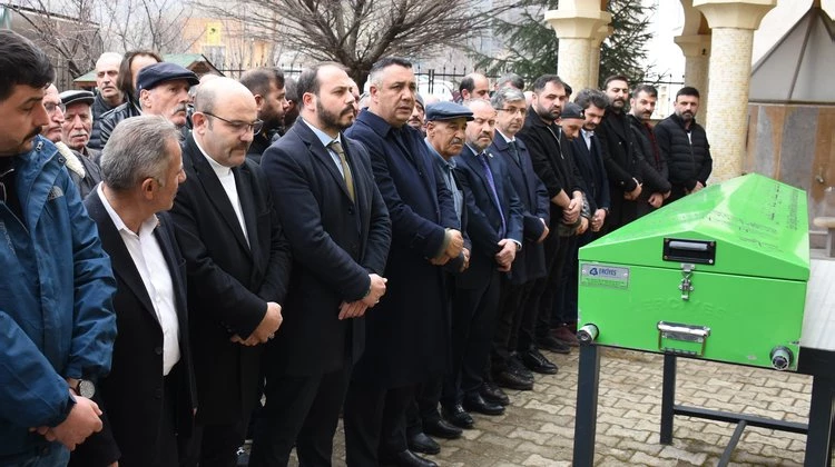 BAŞKANIMIZ, İLİMİZ PİRAHMET KÖYÜ SAKİNLERİNDEN FATMA FIÇICI