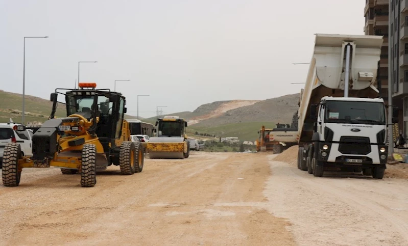 FEVZİ ÇAKMAK BULVARI’NDA ASFALT SERİMİ İÇİN HAZIRLIKLAR BAŞLADI