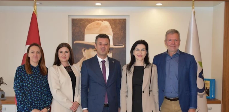Litvanyalı Konuklardan Başkan Sarıkurt`a Ziyaret