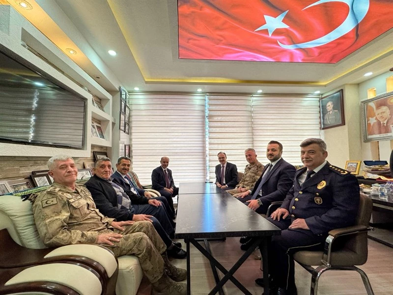 ŞEHİT AİLESİNE ANLAMLI ZİYARET