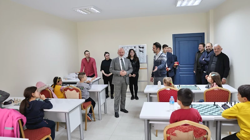 BAŞKAN ÇOLAKBAYRAKDAR: “HEDEFİMİZ KAYSERİ’Yİ SATRANÇTA MARKA ŞEHİR YAPMAK”
