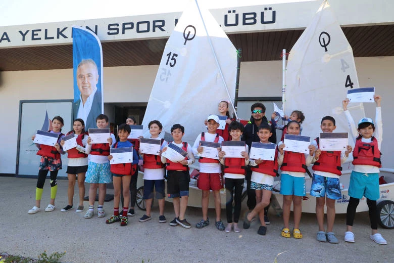 Miniklerden yelkenciliğe ilk adım