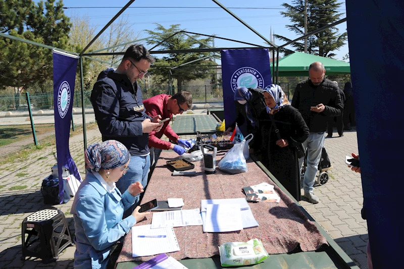 ÜRETİCİ KADINLAR TOPRAKLARINI ANALİZ ETTİRDİ