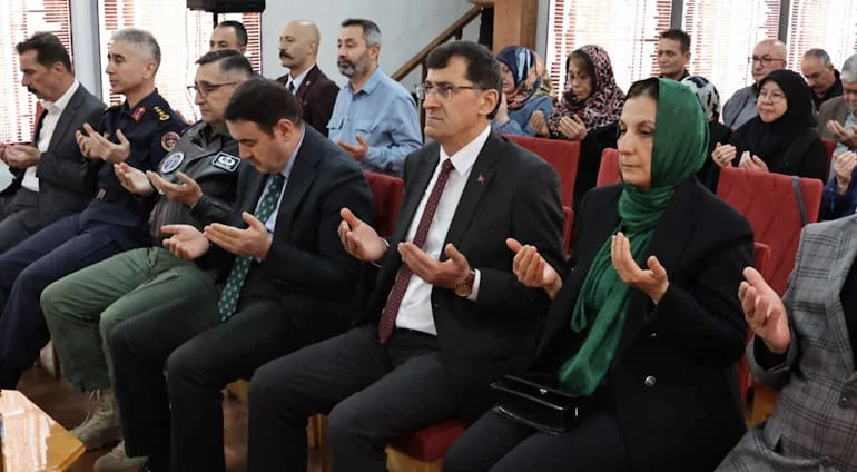 KAHRAMAN ŞEHİTLERİMİZİ VE GAZİLERİMİZİ VEFAYLA ANIYORUZ