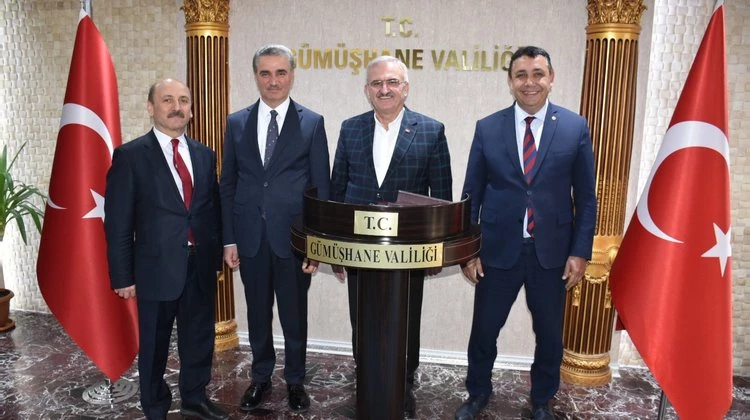 BAŞKANIMIZ, İÇİŞLERİ BAKAN YARDIMCIMIZ SAYIN MÜNİR KARALOĞLU’NA TEŞEKKÜR ETTİ