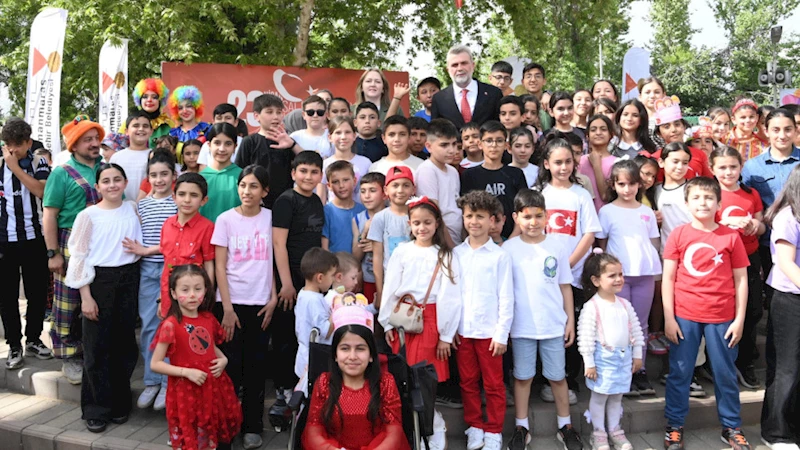 Başkan Görgel, Çocukların Bayram Sevincine Ortak Oldu