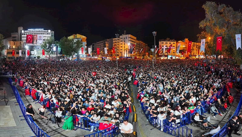 On binler Gazapizm konserinde buluştu