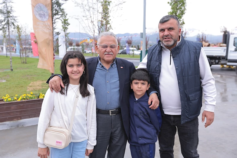 Büyükkılıç, Çocukların Kitap ve Eğlence İle Buluştuğu Fuarı Ziyaret Etti