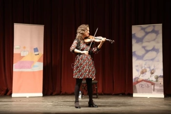 MÜZİKLİ ÖYKÜLER ÇOCUKLARA NEŞELİ ANLAR YAŞATTI