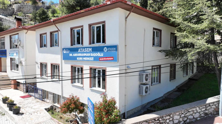 Büyükşehir ipek böceği yetiştiriciliğini yaygınlaştırıyor