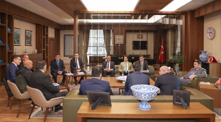 SAHİPSİZ HAYVANLARIN REFAHI İÇİN ÇALIŞMALAR SÜRÜYOR