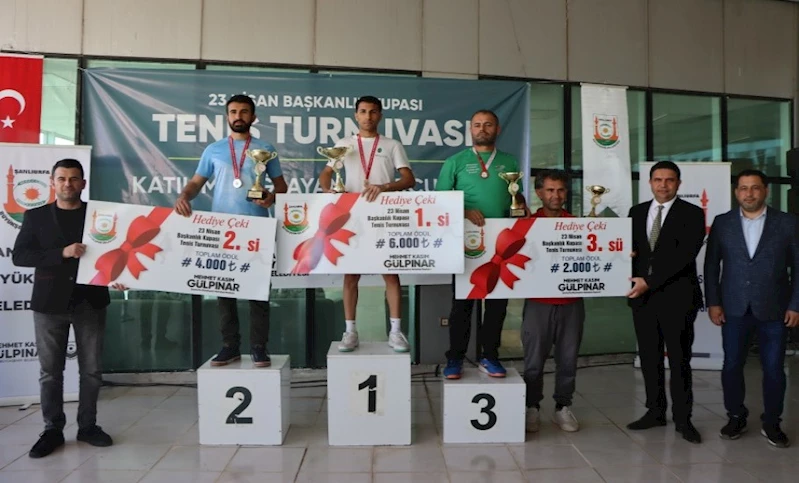 BAŞKANLIK KUPASI KORT TENİSİ TURNUVASINDA ÖDÜLLER SAHİPLERİNİ BULDU