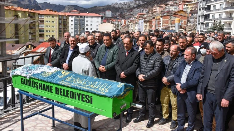 BAŞKANIMIZ, İLİMİZ ULUKALE KÖYÜ VE İNÖNÜ MAHALLESİ SAKİNLERİNDEN GÜLPERİ ATEŞ’İ EBEDİYETE UĞURLADI
