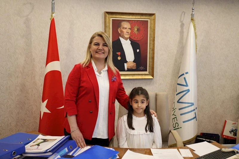 MİNİK DEFNE, BİR GÜNLÜĞÜNE BAŞKAN OLDU BİNLERCE ÇOCUĞUN SESİ OLDU!