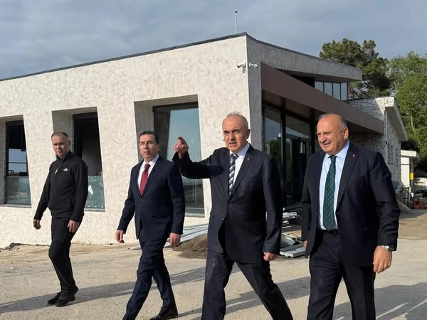 VALİ EROL SOSYAL TESİSLERİ İNCELEDİ