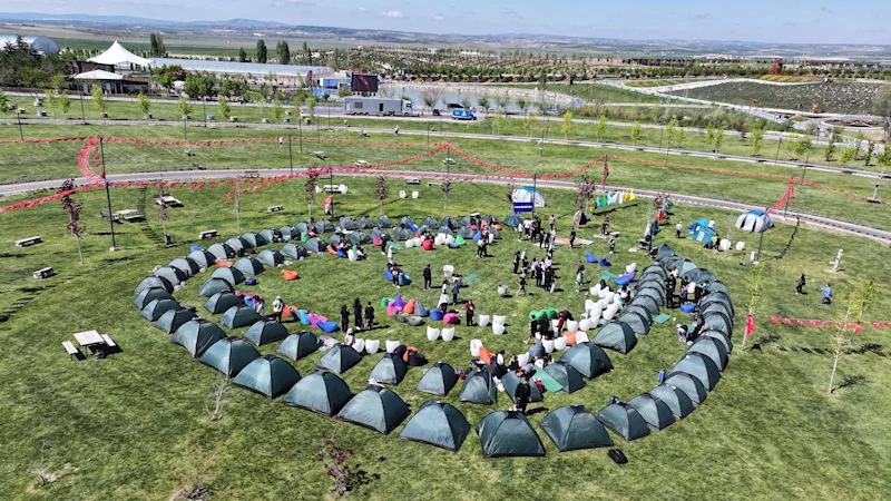 19 MAYIS ATATÜRK’Ü ANMA GENÇLİK VE SPOR BAYRAMI KUTLAMALARI BAŞKENTTE ŞÖLENE DÖNÜŞTÜ