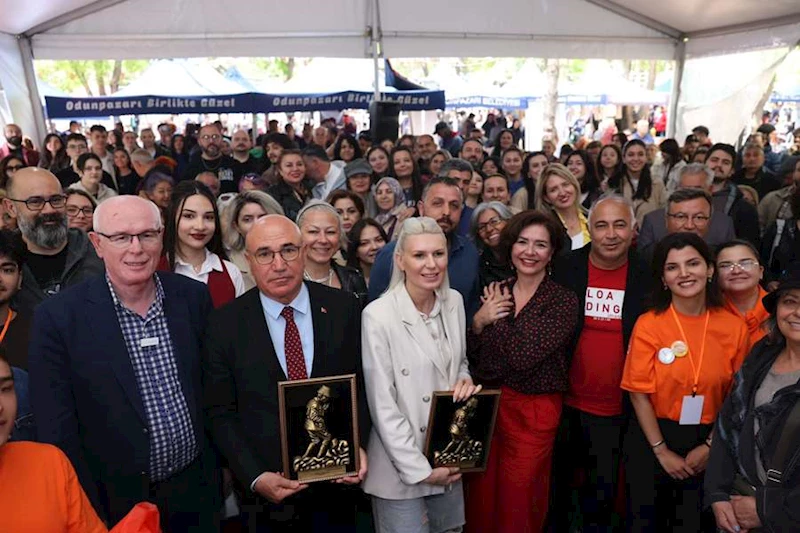 3D GENÇLİK FESTİVALİ FİNAL GÜNÜNDE DAYANIŞMA VE UMUDU BULUŞTURDU