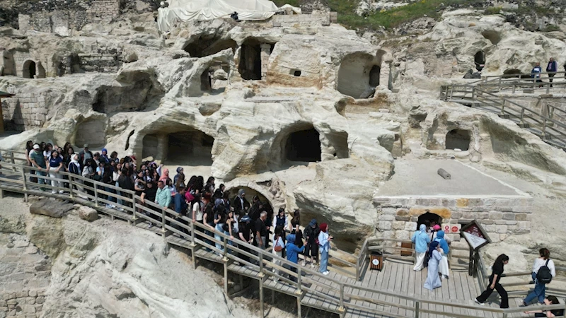Nevşehir Kayaşehir Ve Çevresinde Ziyaretçi Yoğunluğu