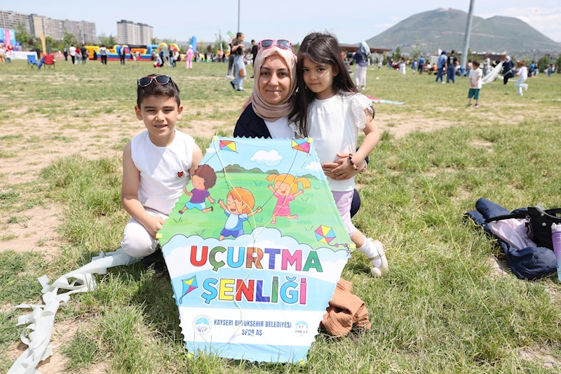 Büyükşehir, Baharın Renklerini Uçurtmalarla Gökyüzüne Yansıttı