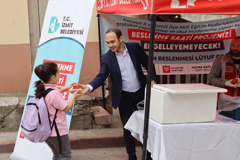 İZMİT BELEDİYESİ MİNİK KALPLERİ ‘BESLENME SAATİYLE’ ISITTI