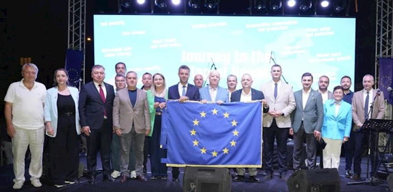 Çorlu, Avrupa Şeref Bayrağını Teslim Aldı