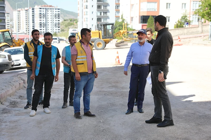 BAŞKAN ÇOLAKBAYRAKDAR: “HUZURLU BİR BAYRAM İÇİN KADİM MAHALLEMİZDEKİ ÇALIŞMALARI EN KISA SÜREDE BİTİRECEĞİZ”