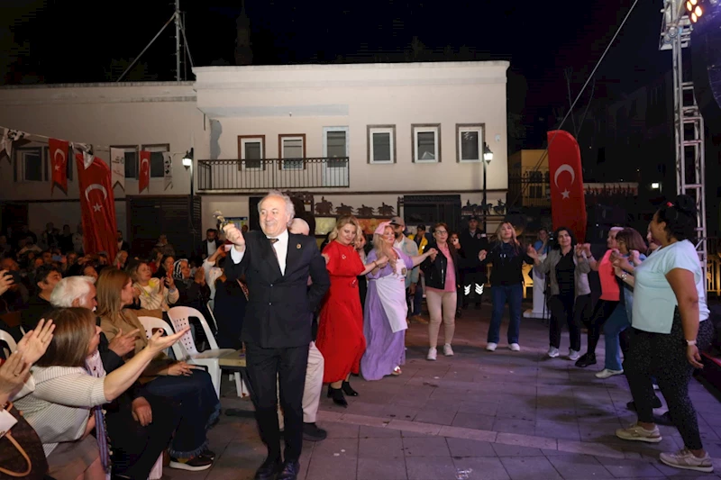 2. KAPANCA SOKAK FESTİVALİ’NDE EDİRNE BELEDİYE BANDOSU RÜZGARI ESTİ