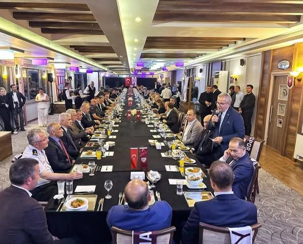 Kentimizin ortak değeri Bandırmaspor’umuz için düzenlenen moral ve destek programına katıldık.