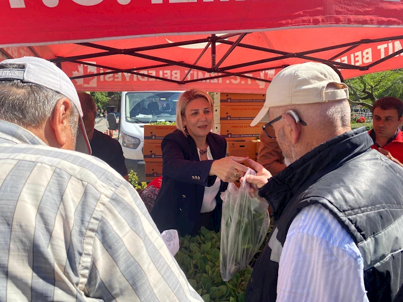 İZMİT BELEDİYESİNDEN HALKA FİDE DESTEĞİ