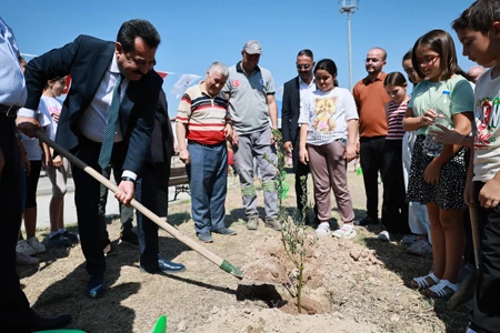 PAMUKKALE BELEDİYESİ’NDEN AKHAN’A SU TASARRUFLU ZEYTİN PARKI