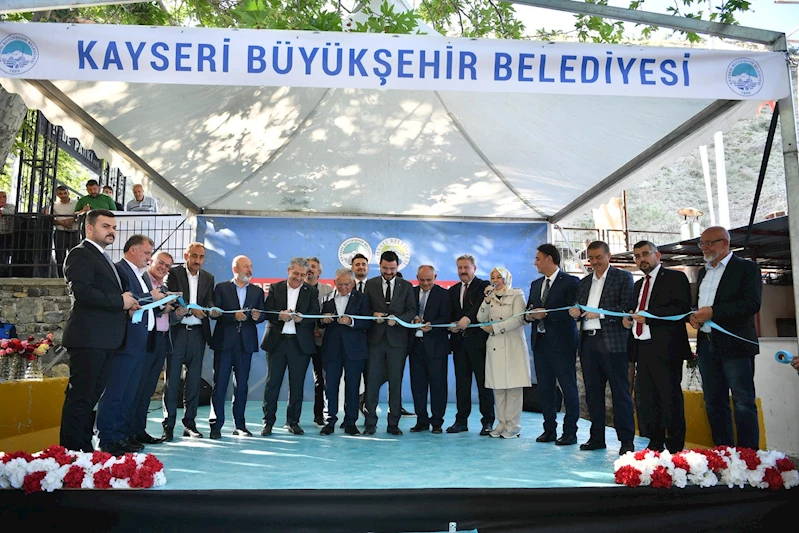 Başkan Büyükkılıç’a “Yol” Teşekkürü: “Yağ Gibi Asfalt Döktüler”