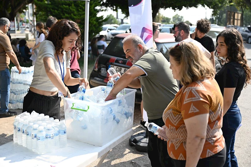 Büyükşehir Öğrenci ve Velilerin YKS Heyecanına Ortak Oldu