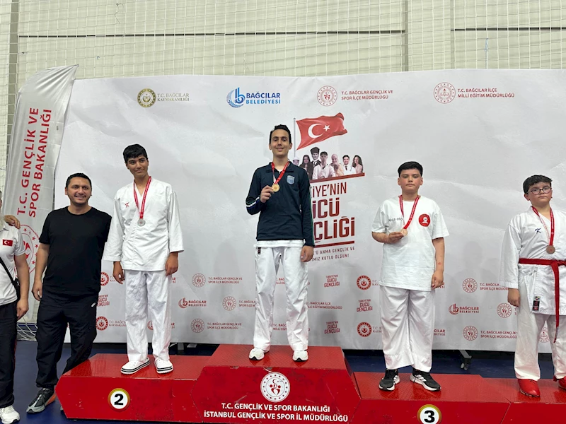 Karatede zirve Eyüpsultan’dan: Kerim Efe İstanbul şampiyonu oldu